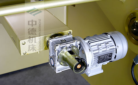 ZDS-832后檔料減速電機(jī)，質(zhì)量好，模擬運(yùn)算定位速度快.jpg